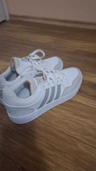 Обувки Adidas hoops