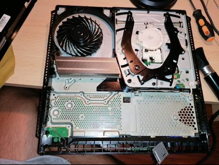 Reparatii Console |Curatare | Mentenanta etc .