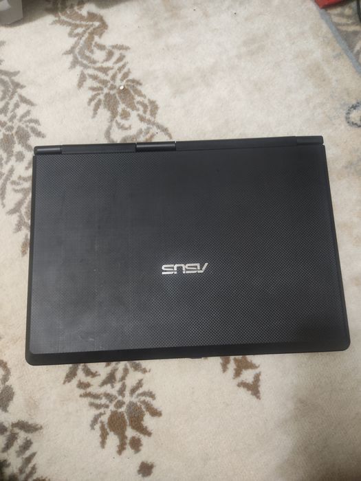 Noutbuk asus srochno sotiladi