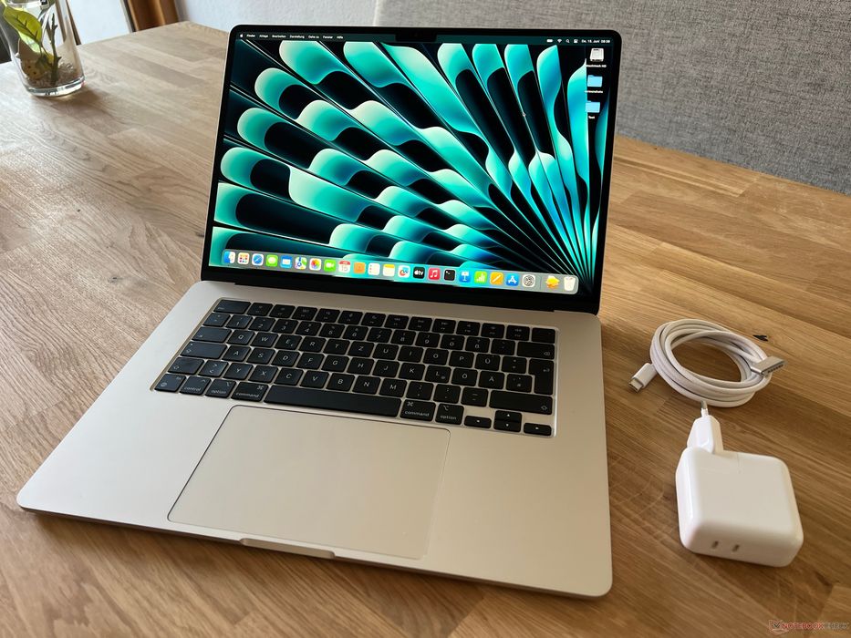 Новый Macbook Air 15 M3! Бесплатная Доставка!