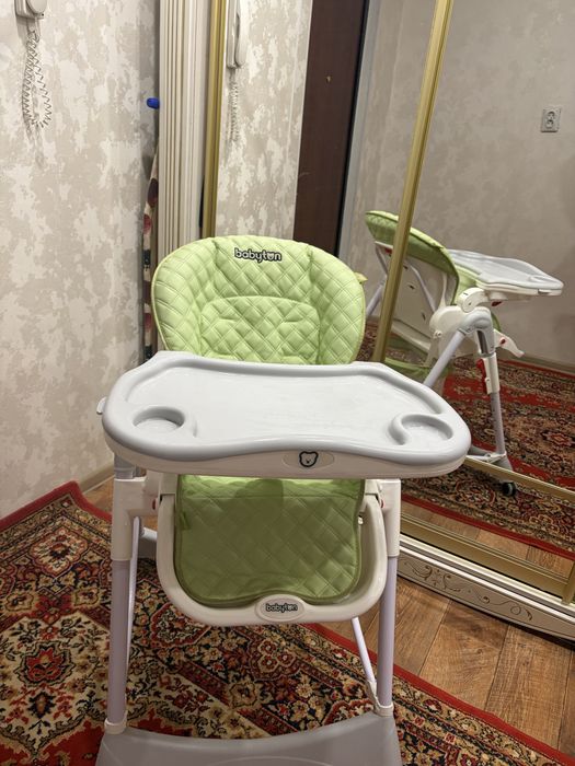 Продам детский стульчик для кормления Babyton