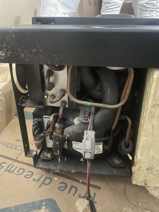 Vand frigider de camion renault T