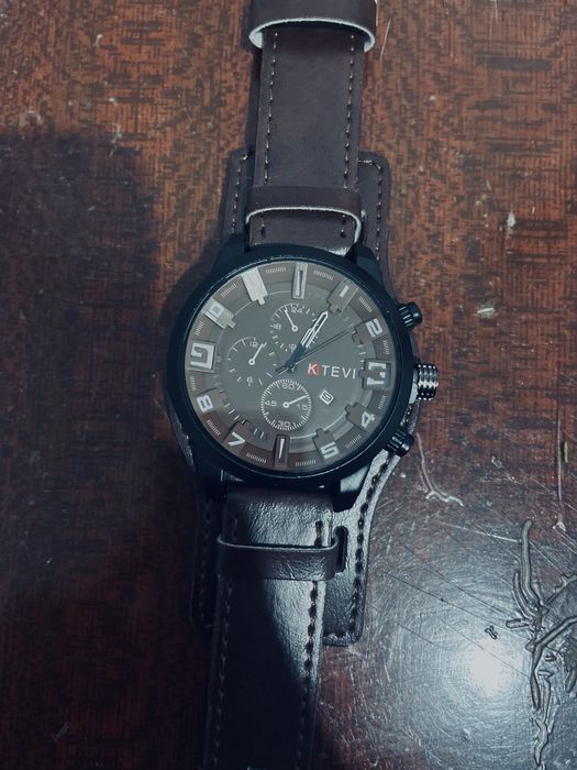 Продам часы новые