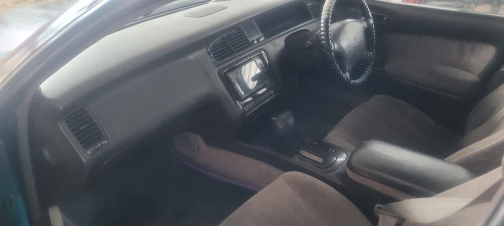 Тойота Виндом правый руль