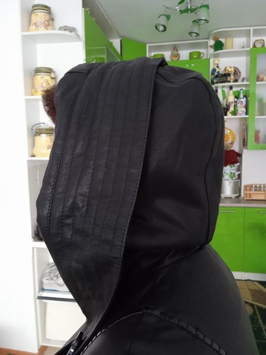 Кожаный плащ женский