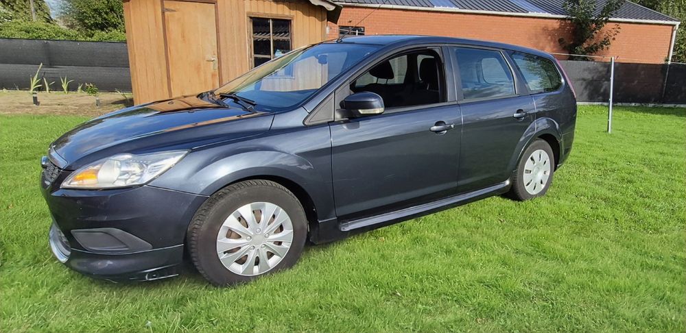 Ford focus cu clima