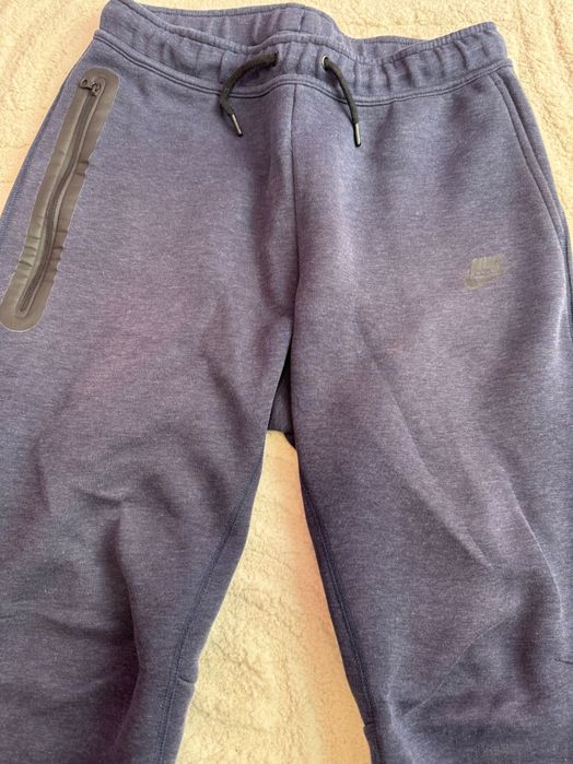 Nike tech fleece тъмно син оригинален