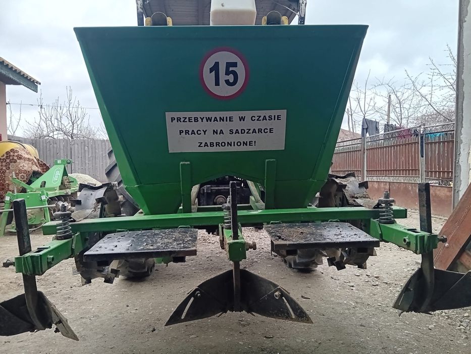 Masina de pus cartofi