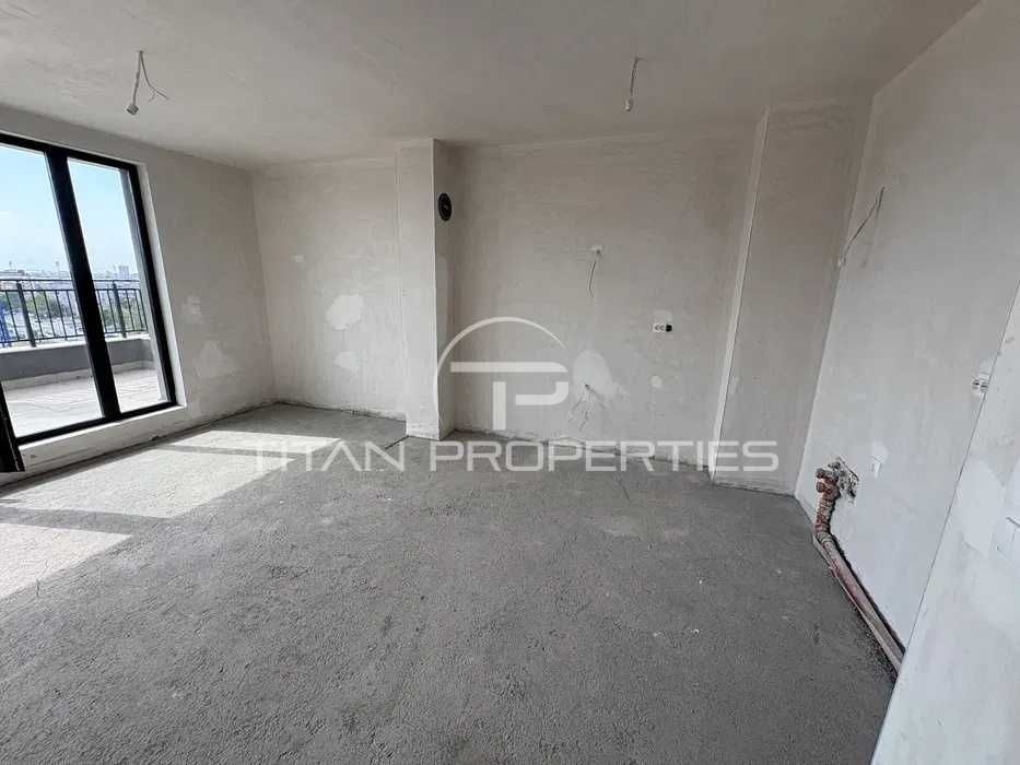 Продава се Тристаен апартамент в Пловдив, Тракия - 146 кв.м за 1199 €/кв.м - Снимка #1