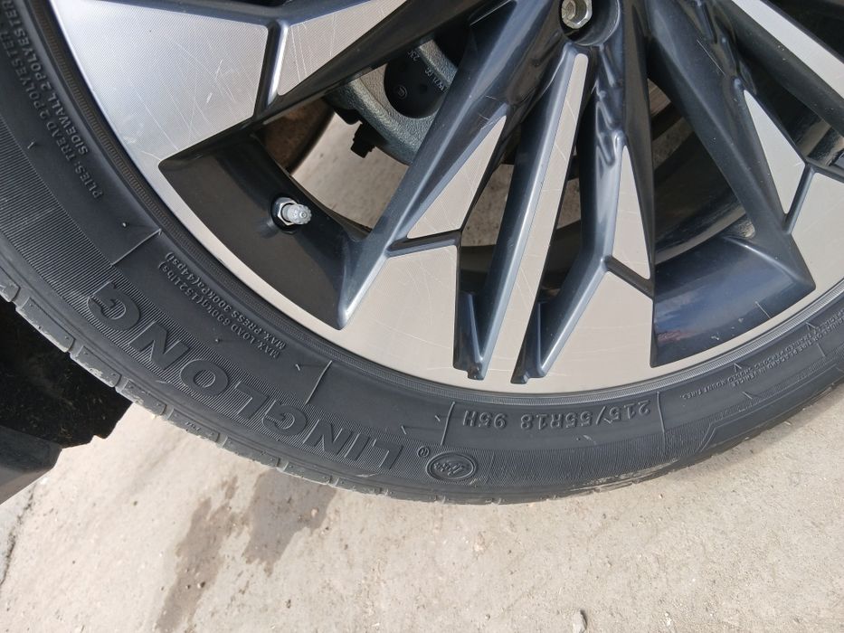 Шины 215/55/18 - 2 шт.