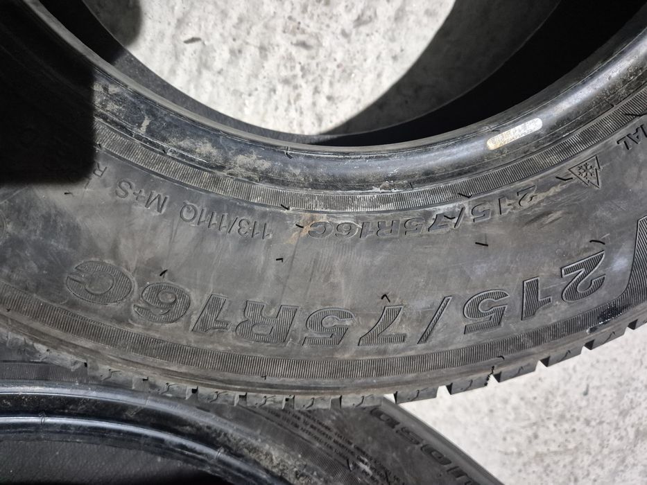 Vând cauciucuri 215/75/16 C M+S 2buc imp Germania