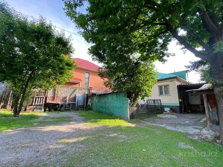 Шикарный дом в пригороде Алматы