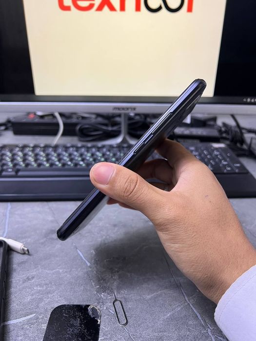 Realme c21y sotiladi