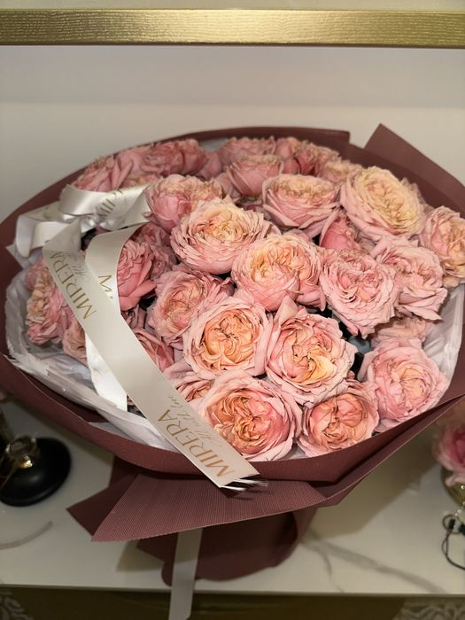 свежий букеет пышный