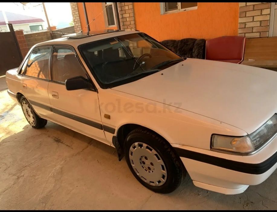 Мазда 626 GD седан