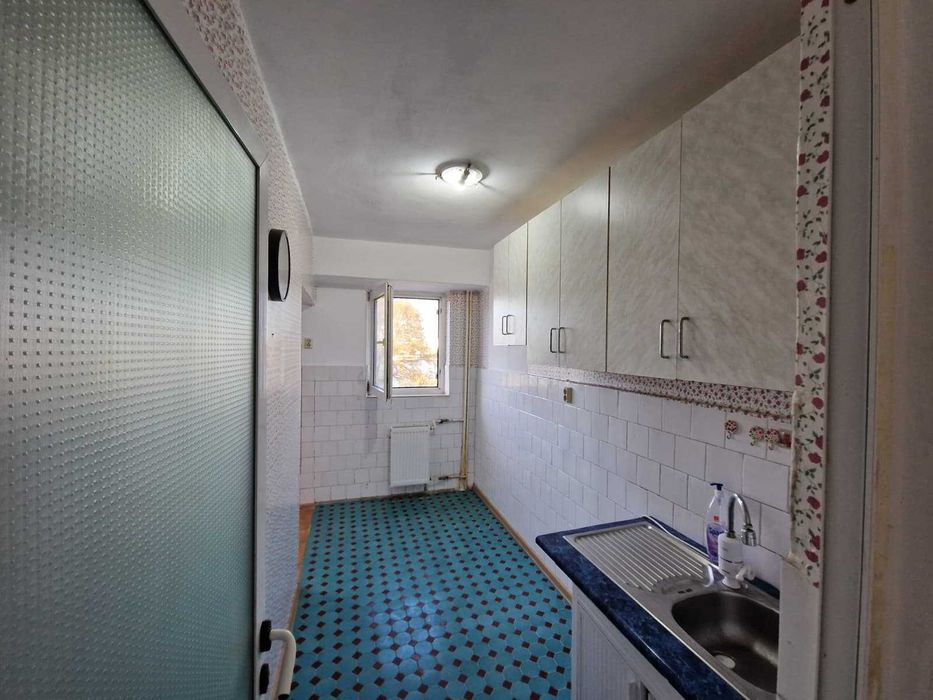 Apartament 2 camere decomandat, Str. Isaccei Tulcea, Bl Pelican, Etaj 2 / Proprietar