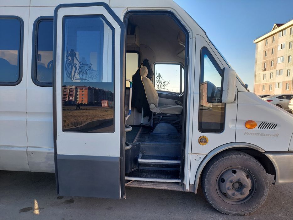 Продам Iveco daily 2012 (пассажирский)