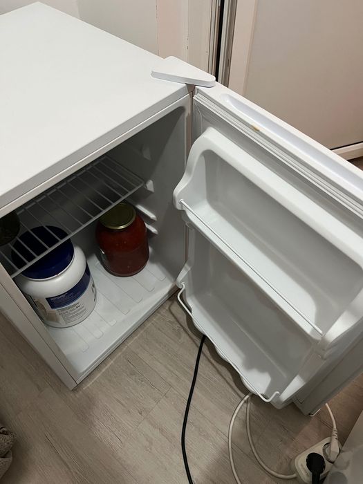 Холодильник Бирюса белый