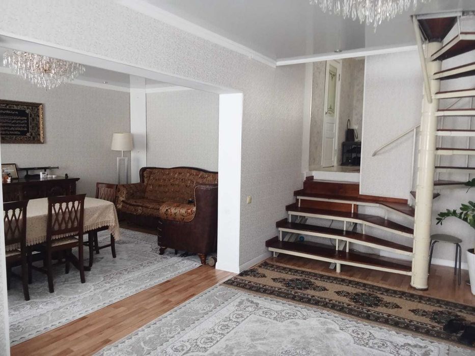 Дом, 188.6м², участок 8 сот.