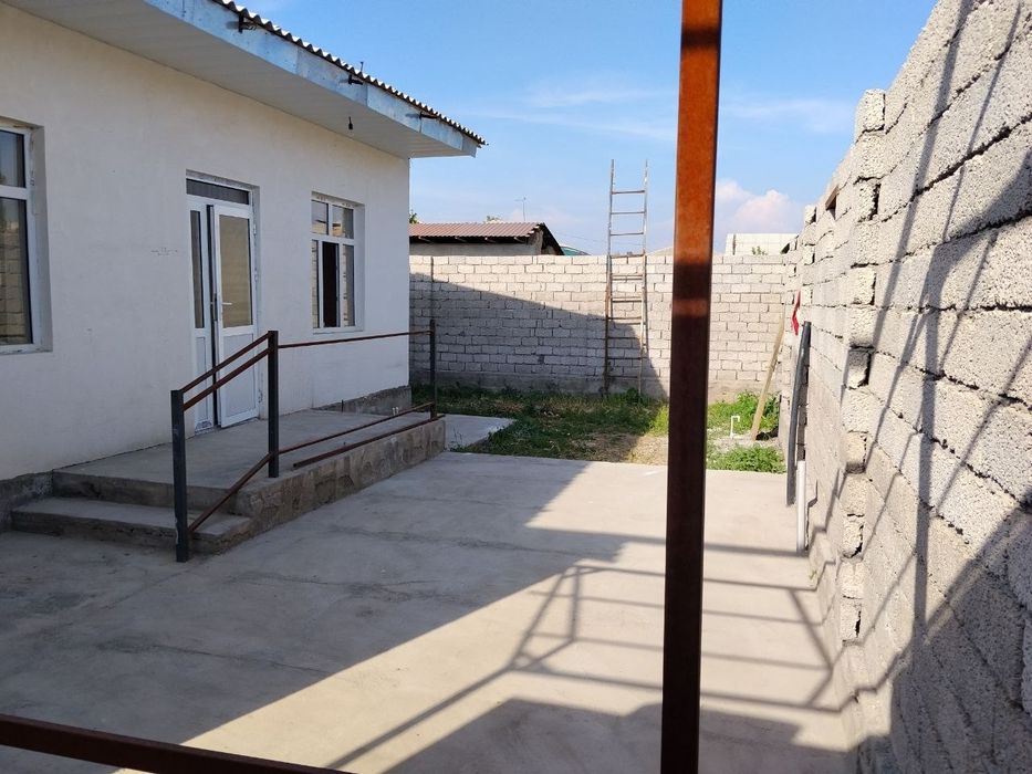 Uy sotiladi hovli