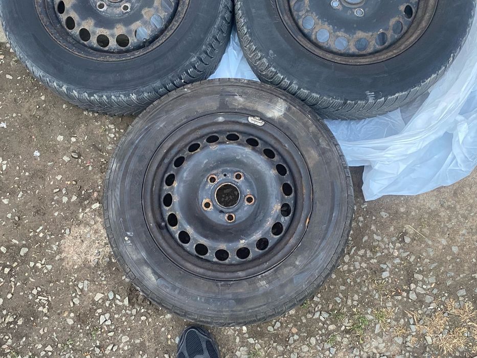 Vand set de 4 anvelope de iarna + rezerva