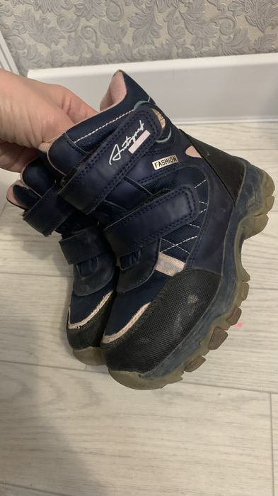 Детская обувь для девочки  и ролики