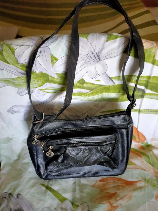 Продаются женские сумки