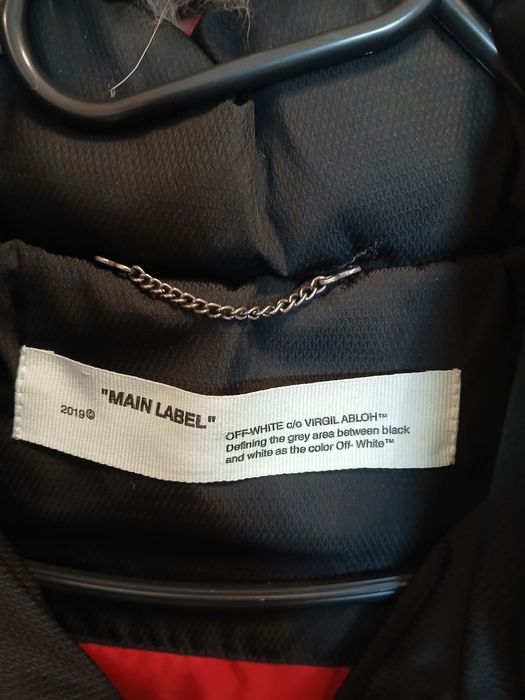 Vând geacă Off White