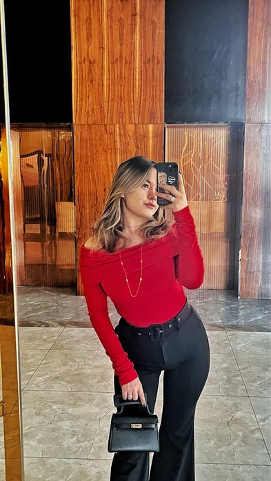 Продаеться платья и кофта