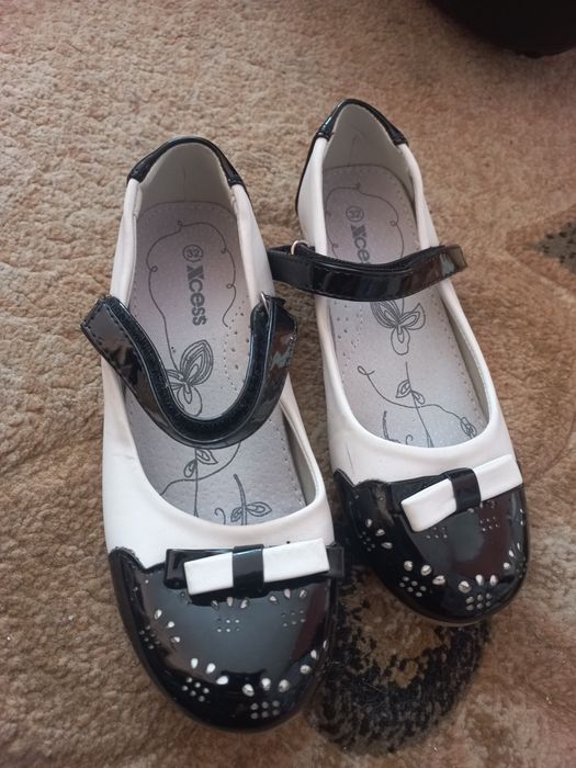 Продавам обувки цена 20