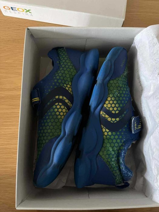 Adidasi Geox marimea 34