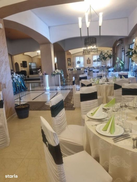 Restaurant - Pensiune, 860 mp utili, teren 2500 mp, la Șoseaua Bucium