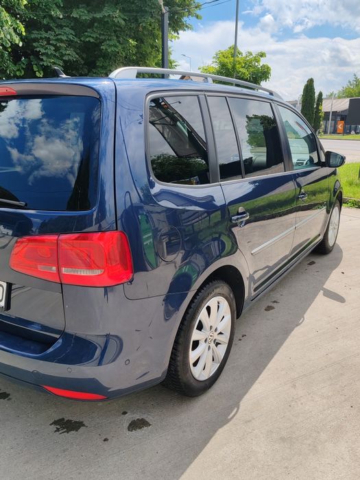 VOLKSWAGEN Touran 2012 — imagine 4