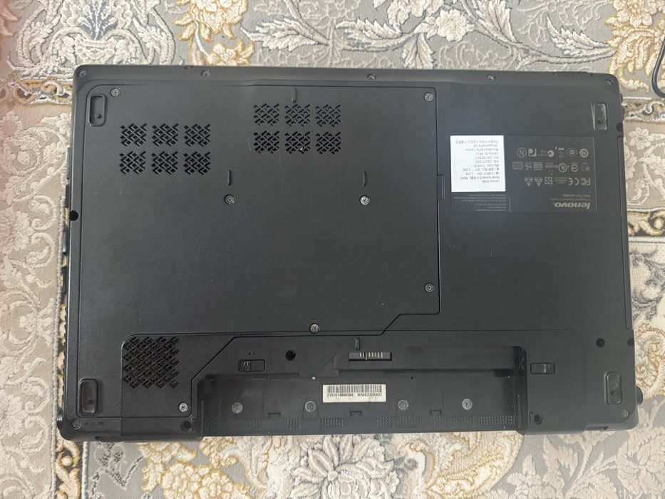 Lenovo ноутбук//