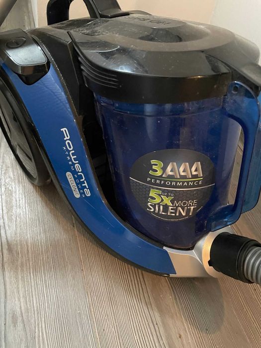 Aspirator fara sac Rowenta