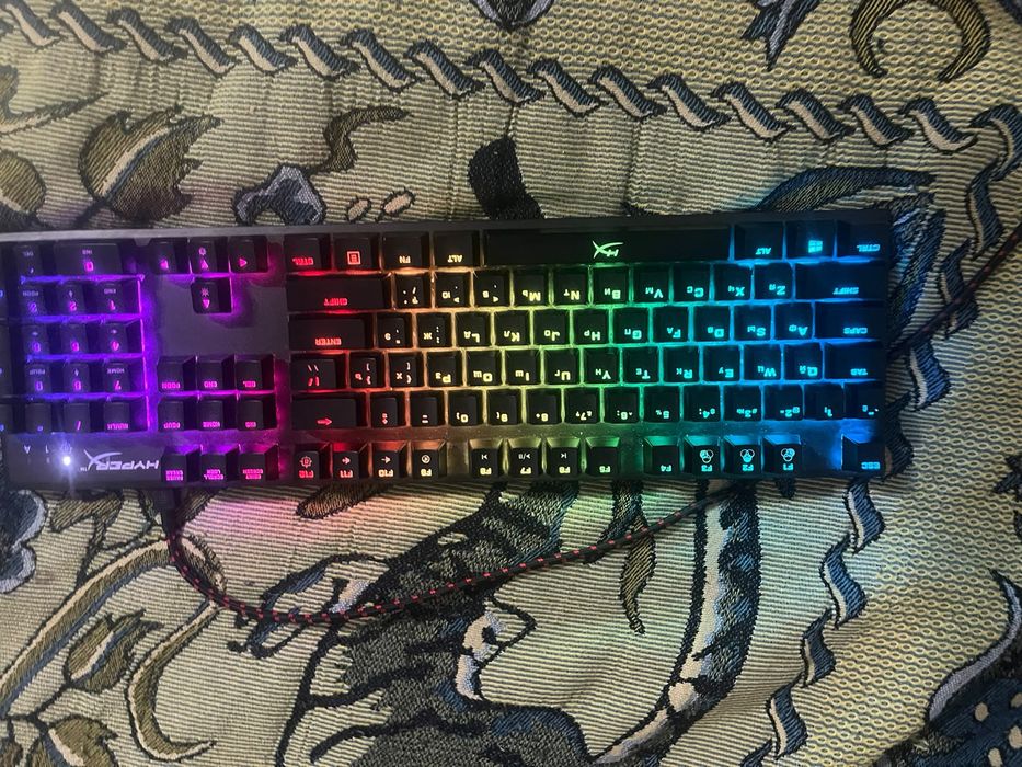 HyperX клавиатура