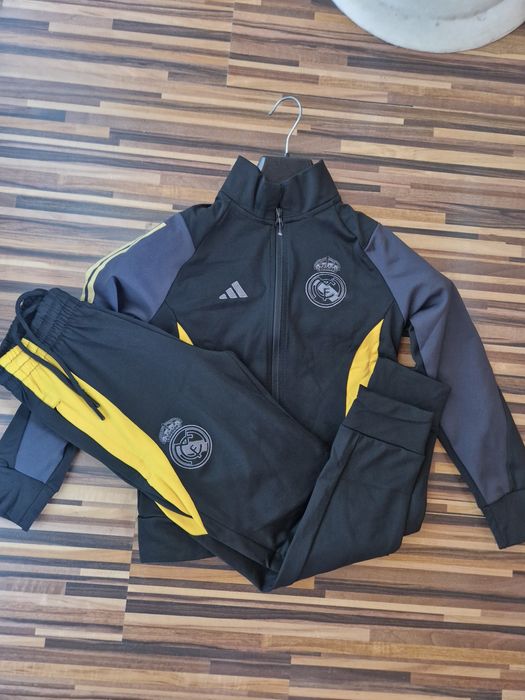 Детски спортен екип Реал Мадрит