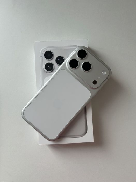Продам iphone 17 Pro Max 512 gb