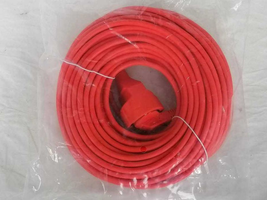 Prelungitor de calitate,cu fisa si priza Schuko,30 metri,nou,sigilat!