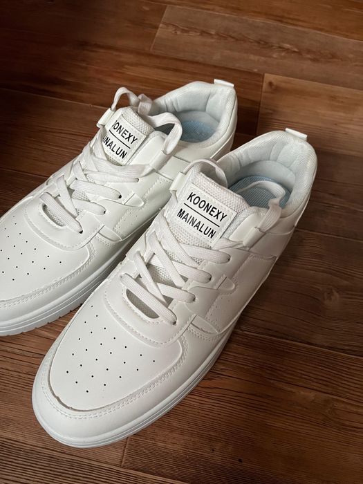 Продам кросовки