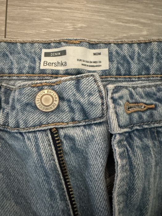 Blugi MOM BERSHKA marimea36