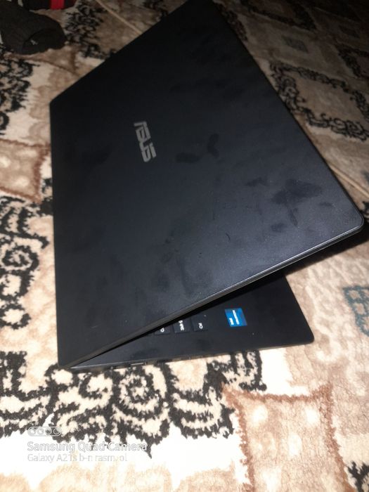 Нутбукв асус е510 интел N4500/4gb ram/256 gb ssd/15.6 FHD/D