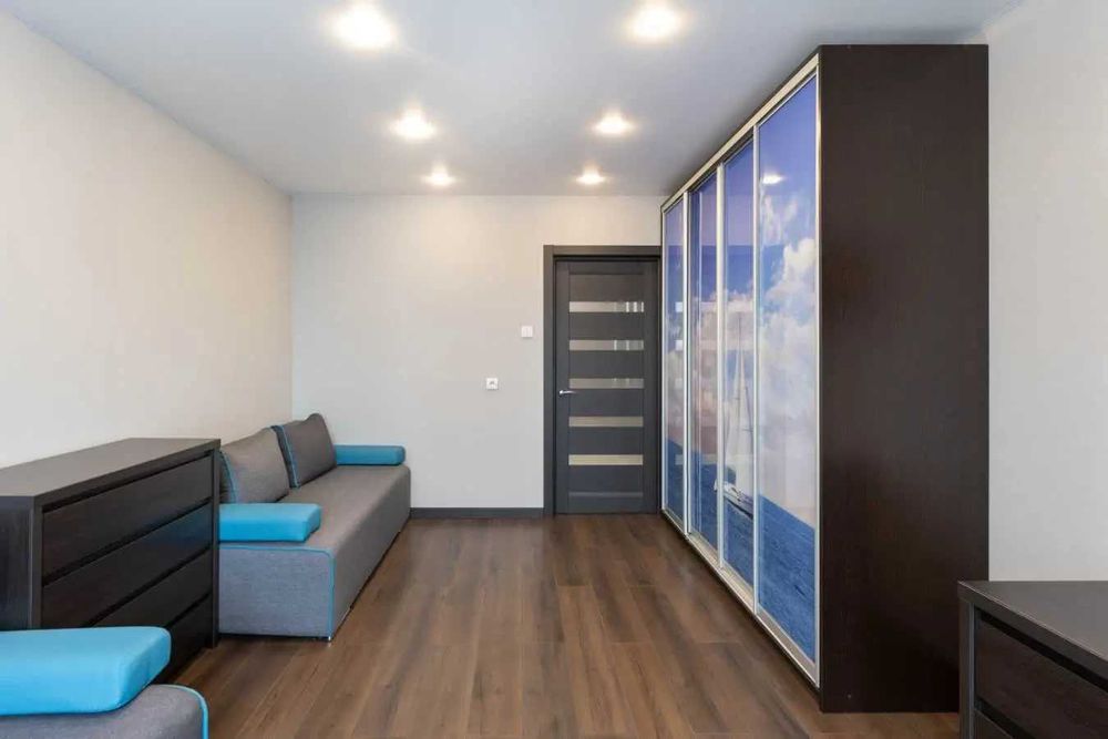 Дава се под наем Двустаен апартамент в София, Зона Б-18 - 55 кв.м за 612 € - Снимка #1