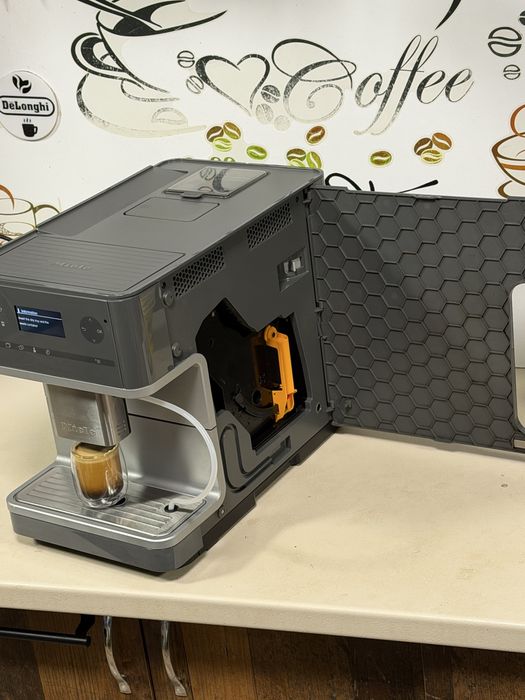 Кафемашина кафе автомат miele CM61 с гаранция