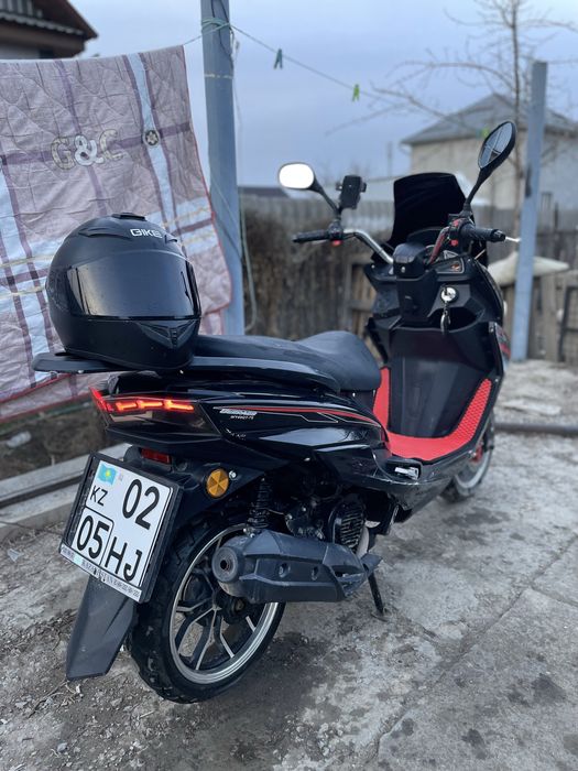 Мопед скутер мото