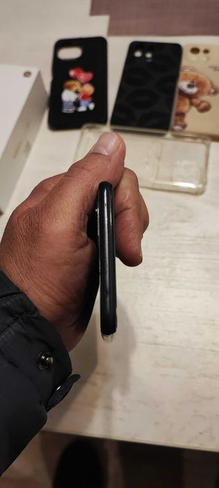 Продавам Xiaomi 11 lite 5G NE,dual sim,RAM 8GB+8GB,ROM 128GB-без забележки!