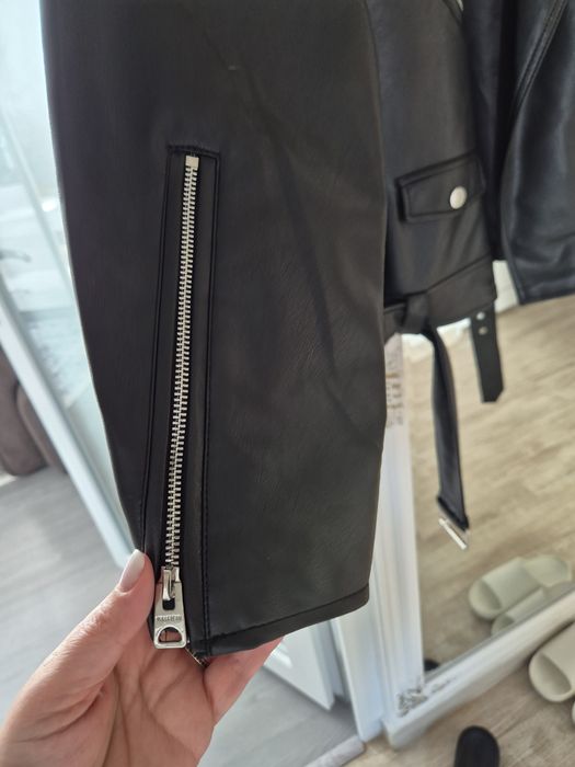 Geaca dama in stare buna purtata de câteva ori