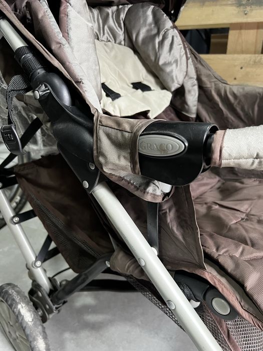 Детская коляска Graco