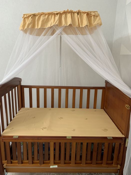 Манеж деревянный