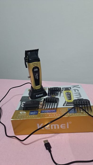 Masina tuns profesionala Kemei